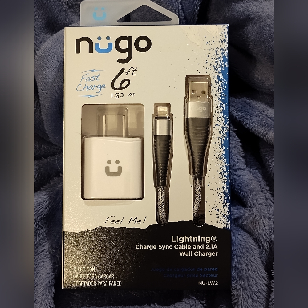 NEW! NUGO Fast Charge 6ft Apple & Android Charger